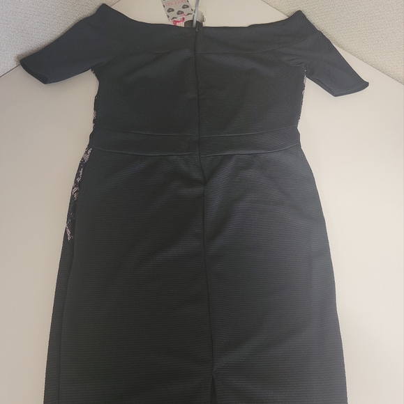 Dress - Picture 2 of 4